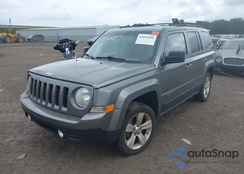 2012 Jeep Patriot Latitude из США, поврежденный, VIN 1C4NJRFB8CD603937